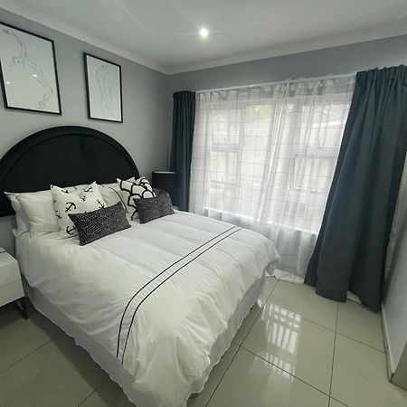 Trendy, Comfortable 1 Bedroom Apartments In Ουμτάτα Εξωτερικό φωτογραφία